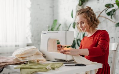7 Méthodes Efficaces pour Coudre une Étiquette à la Main : Guide Complet pour Débutants et Experts